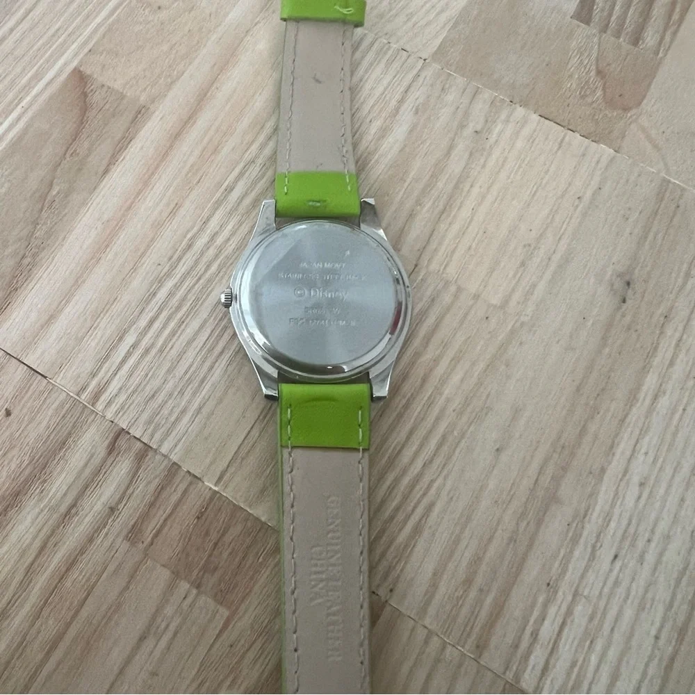 Disney tinker bell green is the new black fashion watch NEW BATTERY
